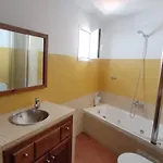 Calma בית נופש קוניל דה לה פרונטרה